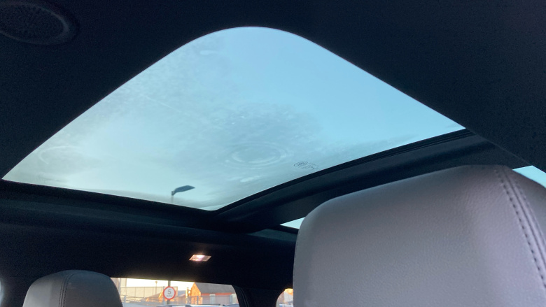 Land Rover Range Rover Evoque 1.5 P300e R-Dynamic S 5dr Auto Hatchback